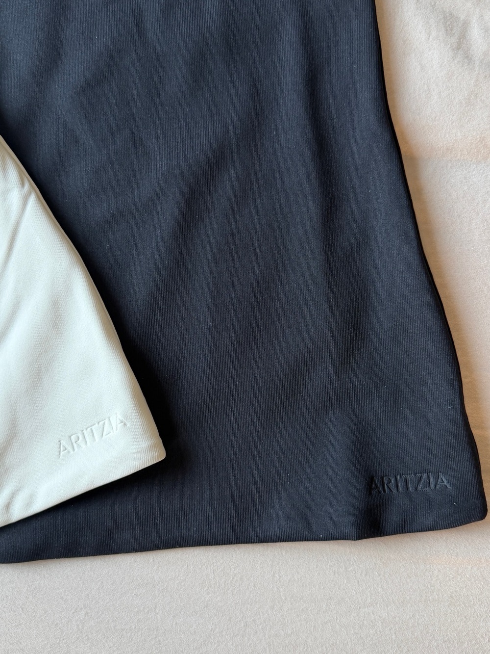 Aritzia Contour Crew Neck Tee Pair - White & Black - Picture 2 of 2